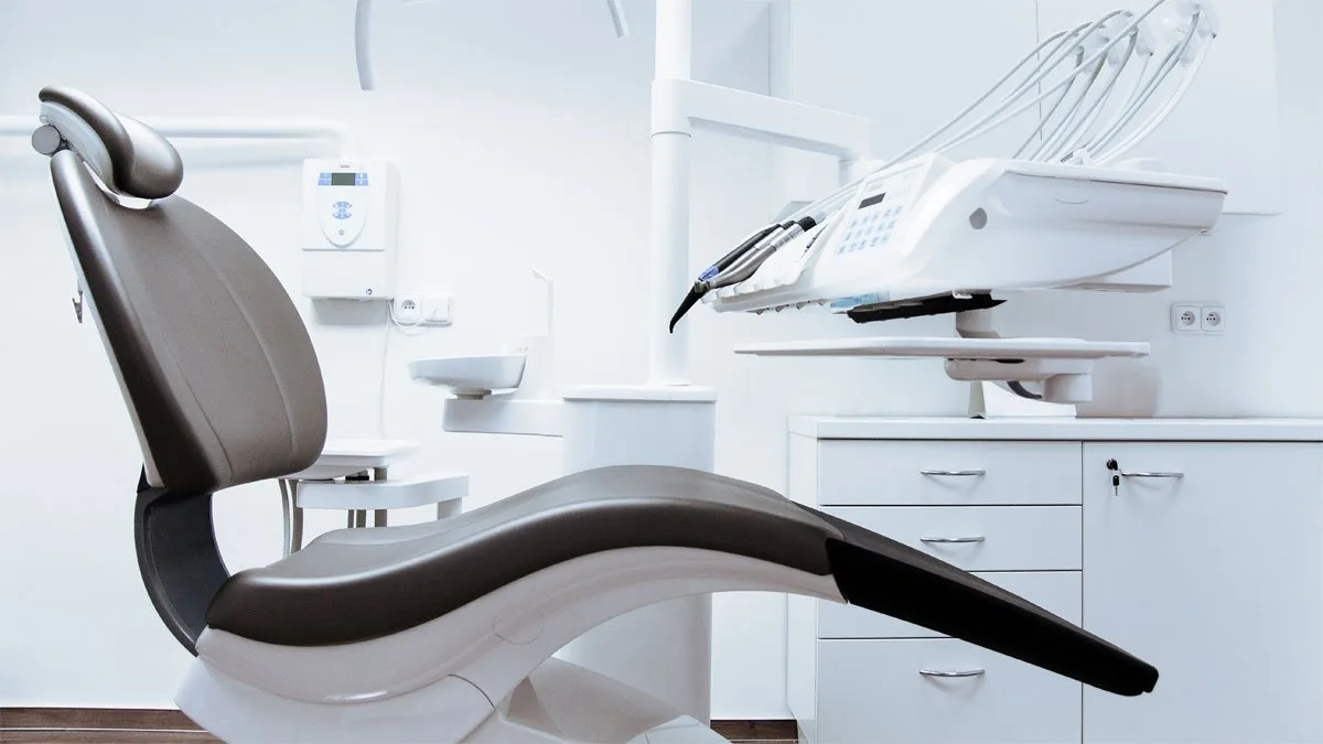 Dental clinic decontamination